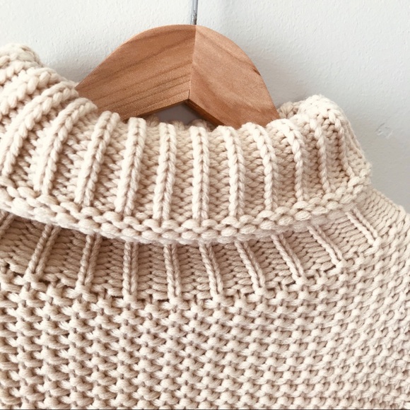 Textured High Neck Sweater - Picture 7 of 12